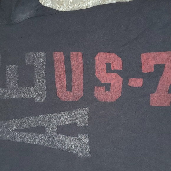 AE t-shirt - Picture 2 of 3